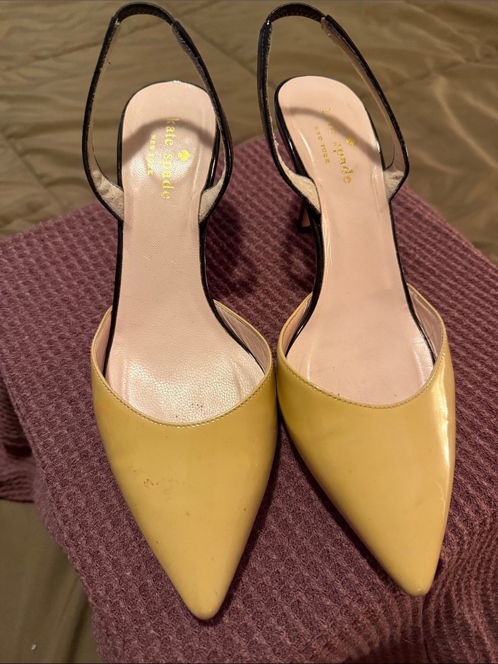 Kate Spade Nude Pointed-Toe Slingback Heels with Black Strap Size 6.5